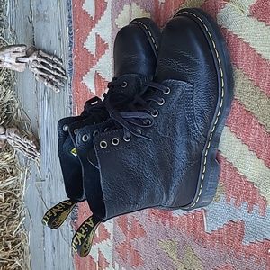 Dr Martens Black Leather Boot Womens Size 8